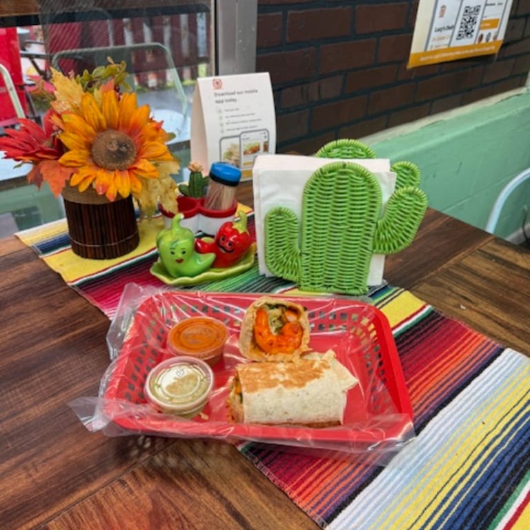 Welcome to Lucy's Deliveries y Más 