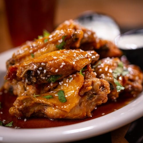 Wings (6 Pieces) & Fries.