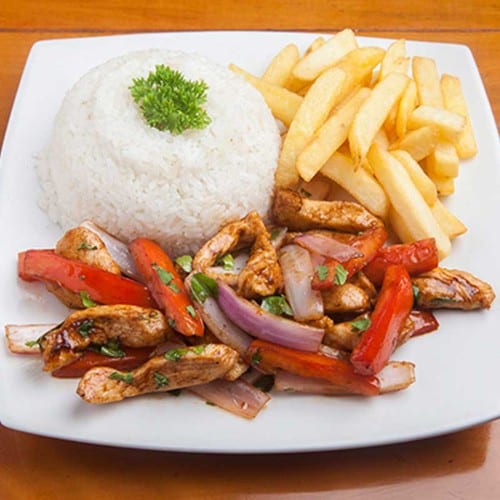 Pollo Saltado.
