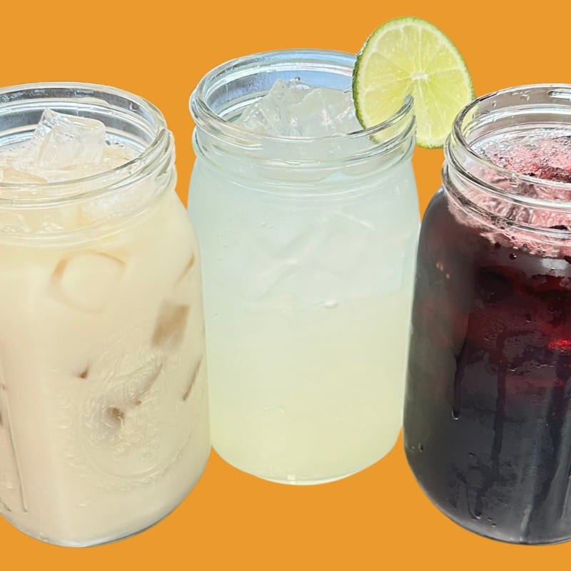 Aguas Frescas 100% Naturales 16 oz..