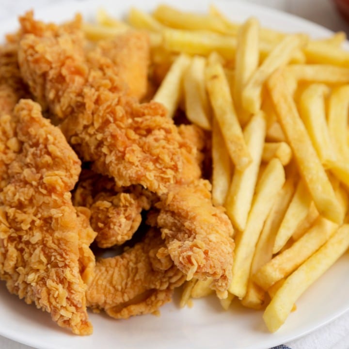Chicken Tenders with Fries (5 Pieces).