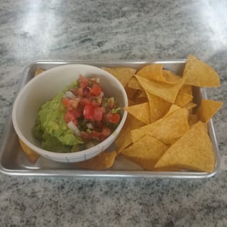 Authentic Guacamole with Chips