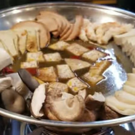 H4. Green Lotus Special Hotpot.