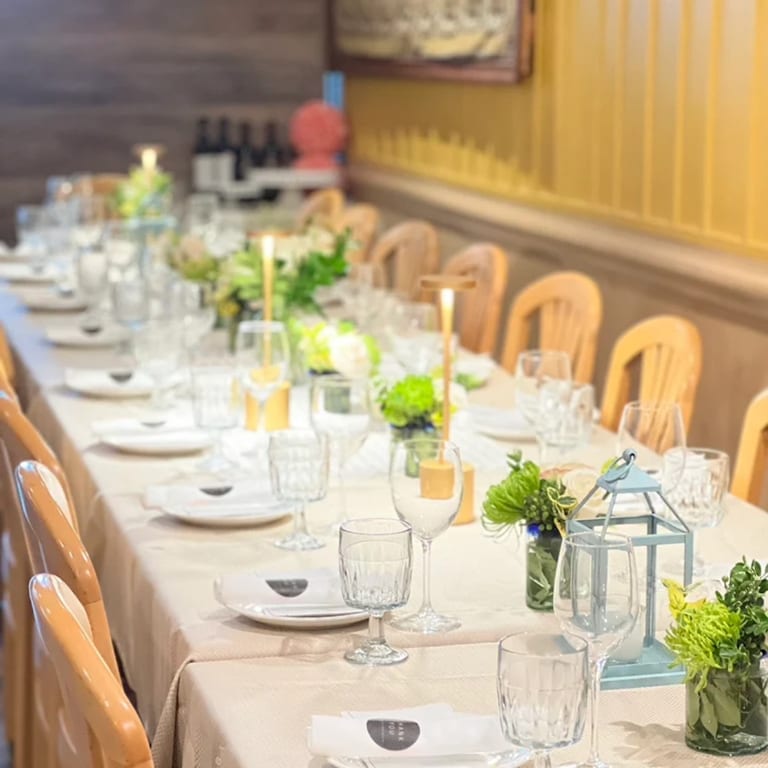 Enjoy A Cozy Dining Experience