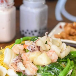 Seafood Crispy Noodles 海鲜炒麵