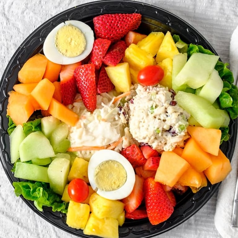 Classic BLT and More: American Sandwiches