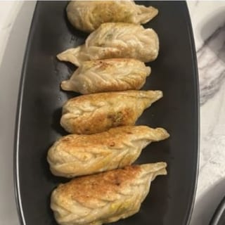 Pan Fried Momo's ( 6 pcs)