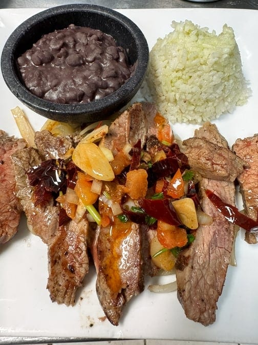 Carne Mojo De Ajo D.