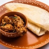 Kal Dosa With Chicken Kulambu (3 Pcs).