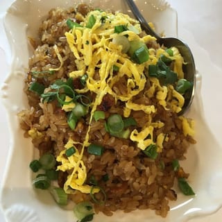 Stir Fried Sticky Rice with Chinese Sausage / 生炒糯米飯