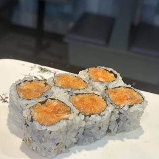 Spicy Salmon Roll