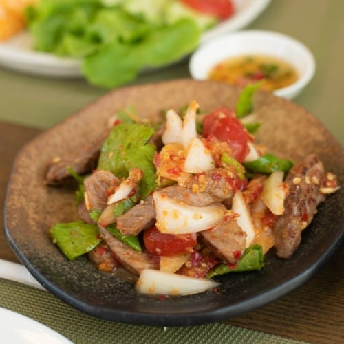 L6. Stir Fry Beef Salad (Salad Bo Xao).