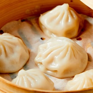 Steamed Pork Soup Dumplings (6)