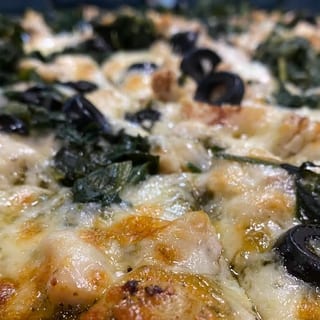 Roca Pesto Pizza