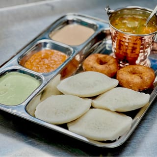 Idli vadai set
