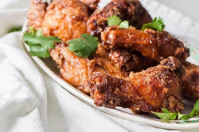 CHICKEN WINGS (8).