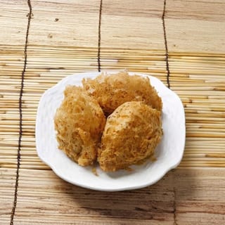 Fried Taro Root Dumpling / 蜂巢香芋角