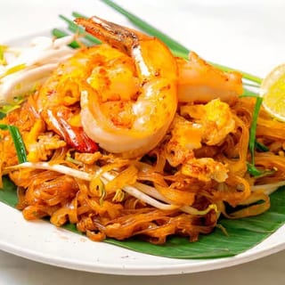 E24. Pad Thai