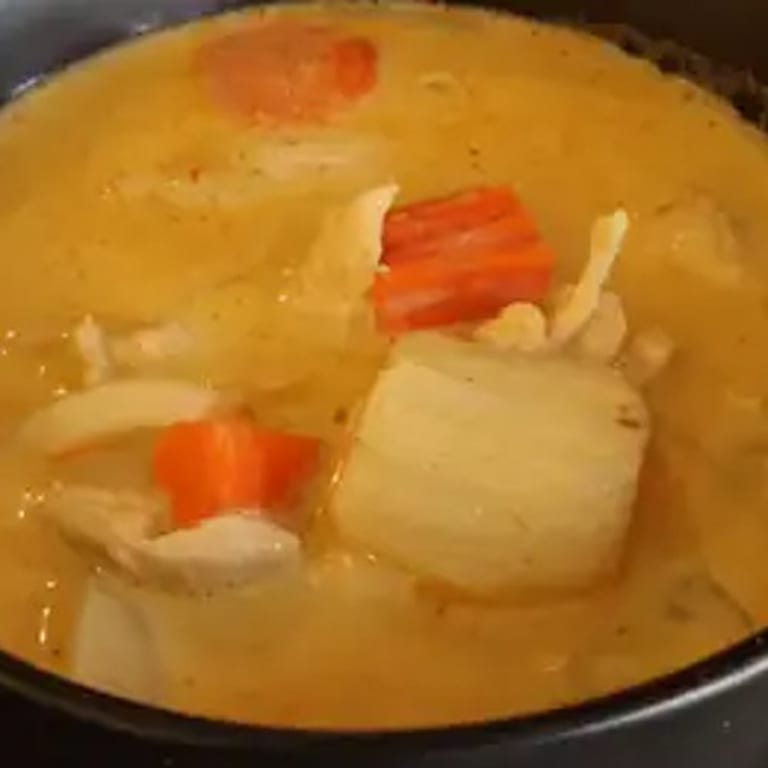 Delicious Yellow Curry: A Thai Favorite