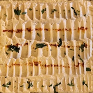 Hummus Half Tray Shallow + Bread