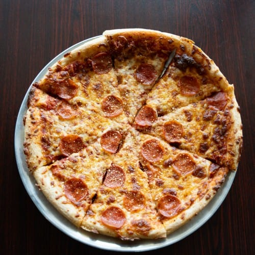 Medium Pepperoni Pizza.