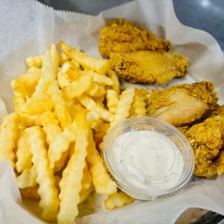 Kids Original Wings & Fries