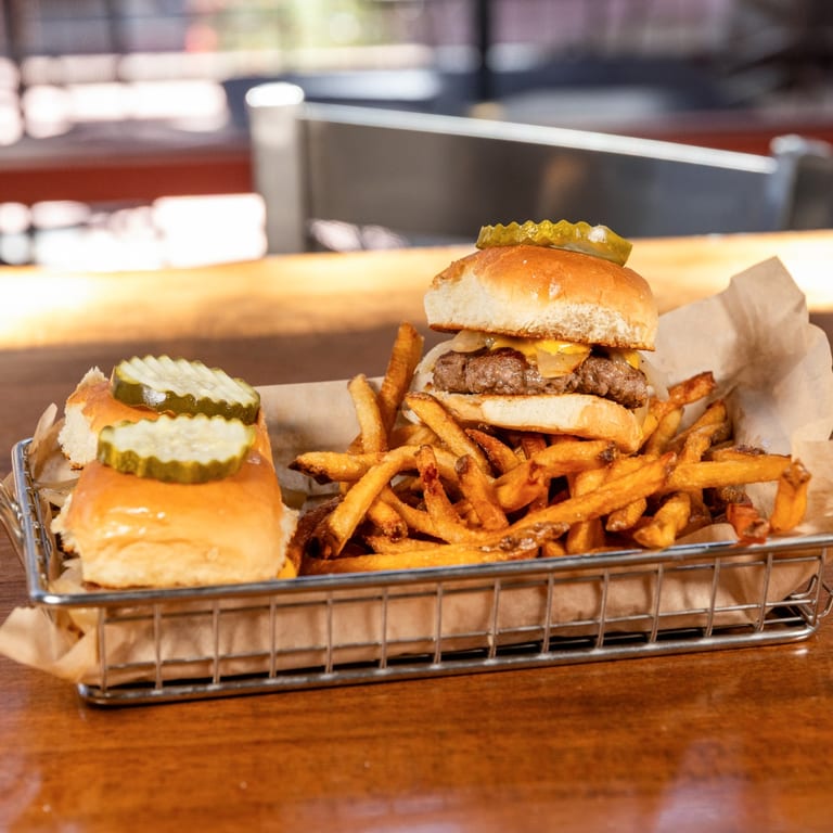 Burgers That Bring the Crowd Together