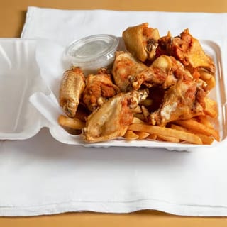 Fresh Wing Dinner