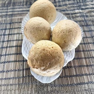 Baked Barbecue Pork Buns / 脆皮叉燒包