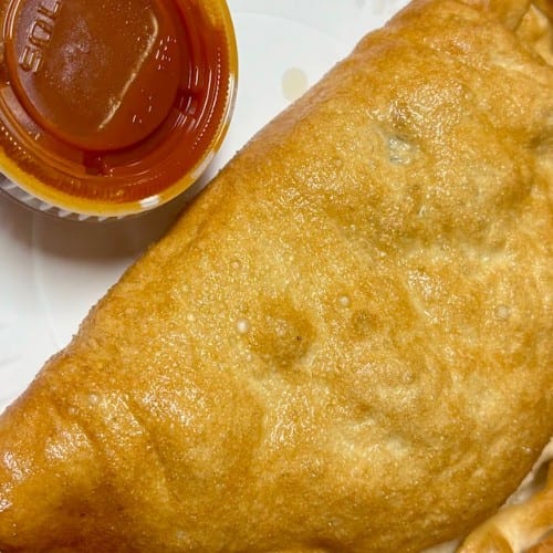 Mozzarella Panzarotti with One Topping.