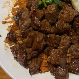 Cơm Chiên Bò Lúc Lắc