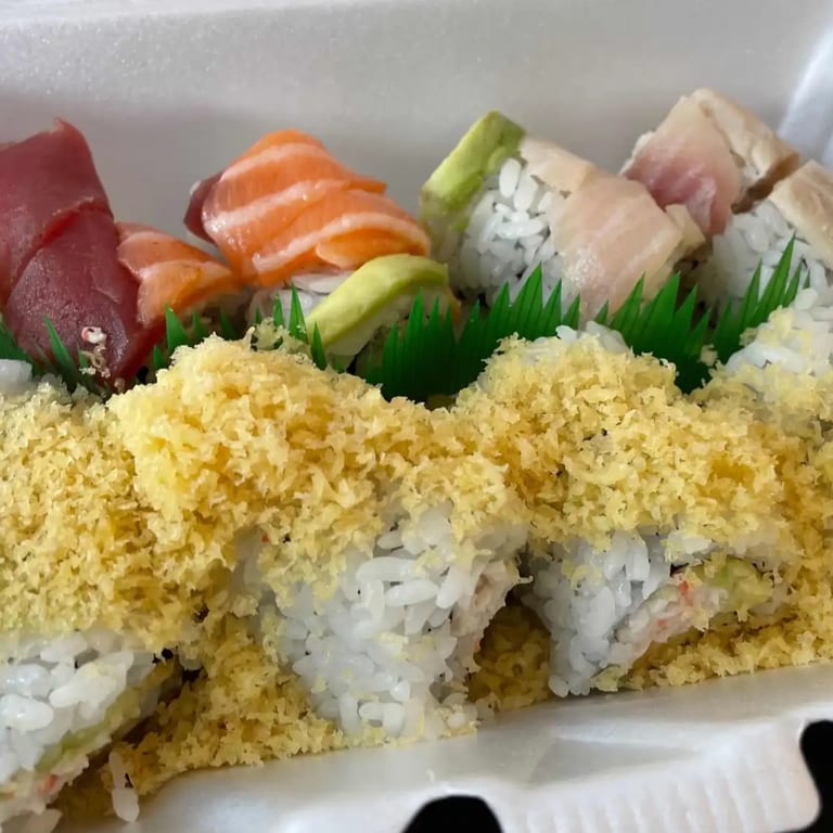 Baked Salmon Roll: A Sushi Delight