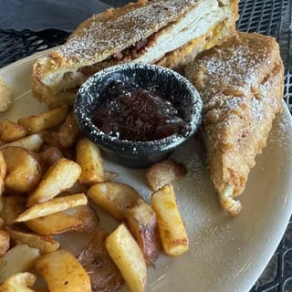 Monte Cristo Sandwich