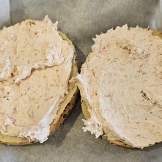 Bagel & Smoked Salmon Schmear