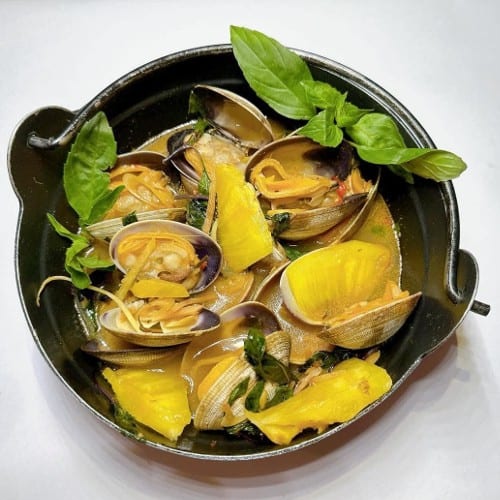 Steamed Manila Clams w Tom Yum.