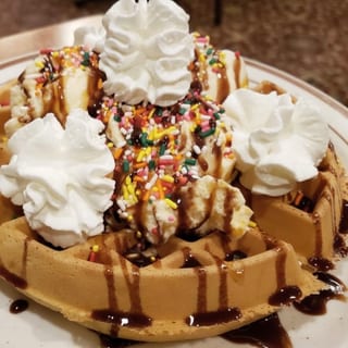 WAFFLE WITH ICE CREAM