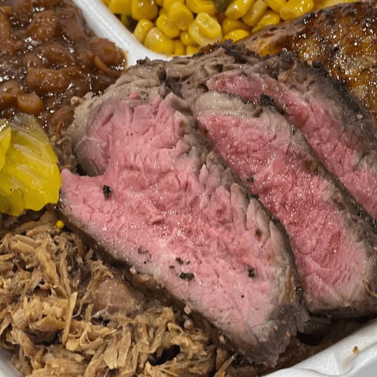 Meat Trio Platter: A Feast of Smoked Delights!