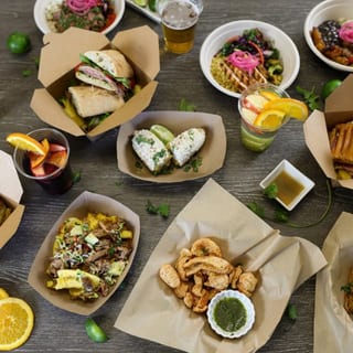 Big Catering 50ppl Fullpork Or Chicken Fullrice,full Beans,full Plantain 1/2 Cubanslaw