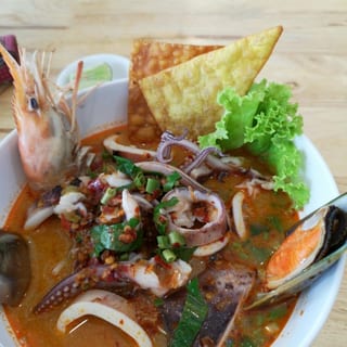 Po Thak (Seafood Combination Soup)