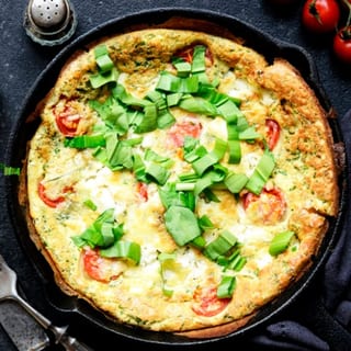 Tortellini and Pesto Pan Pizza