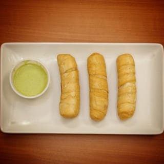 Latin Fingers (Tequeños)