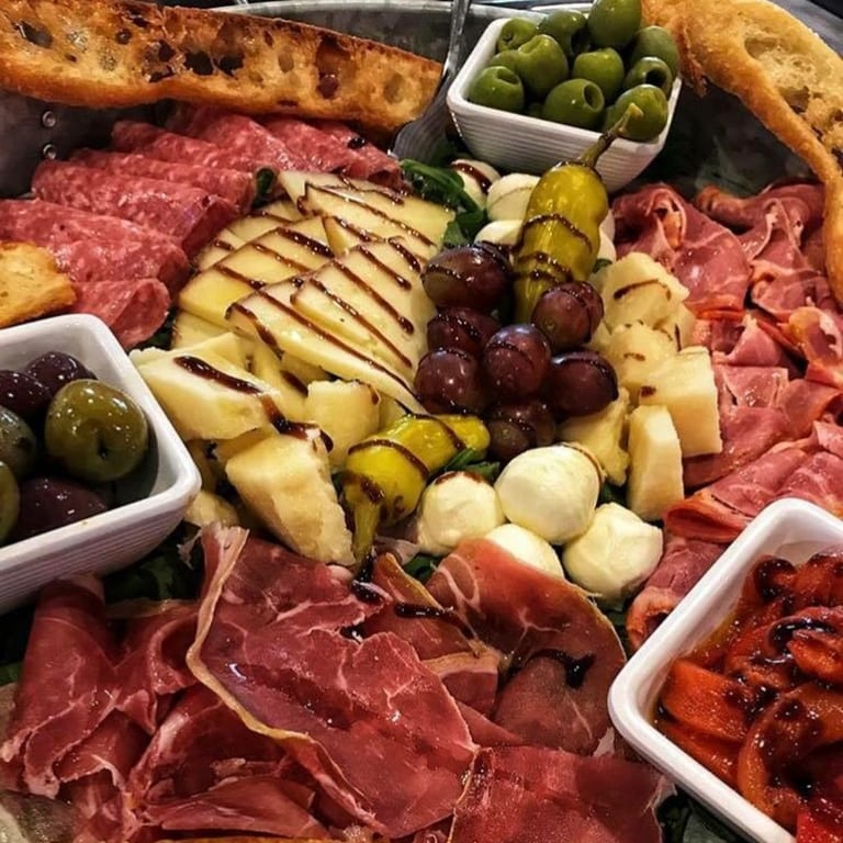 Let Us Cater Your Next Event 🎉🍽️