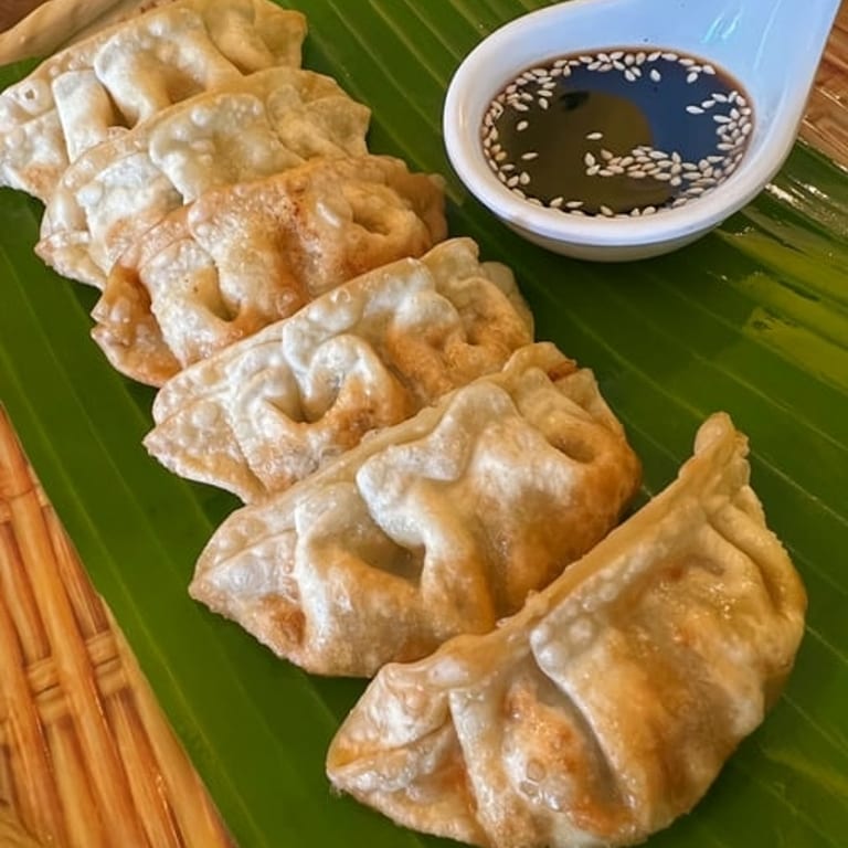 Crunchy Egg Rolls: A Flavorful Delight