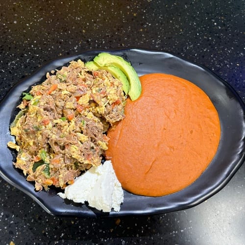 Machaca With Veggies And Eggs / Machaca C/Verdura & Huevos.