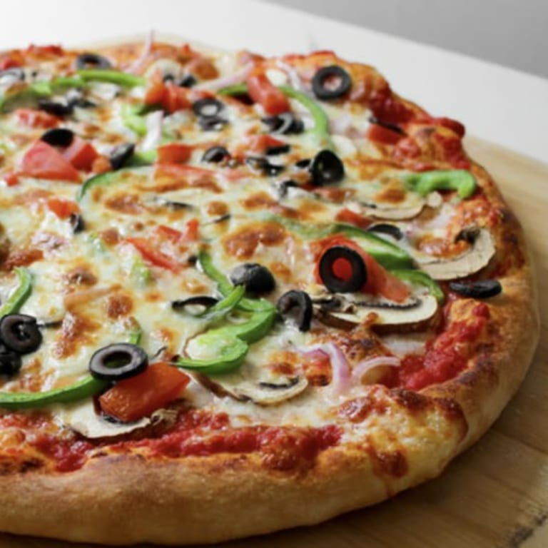 Fresh Veggie Pizza Delights