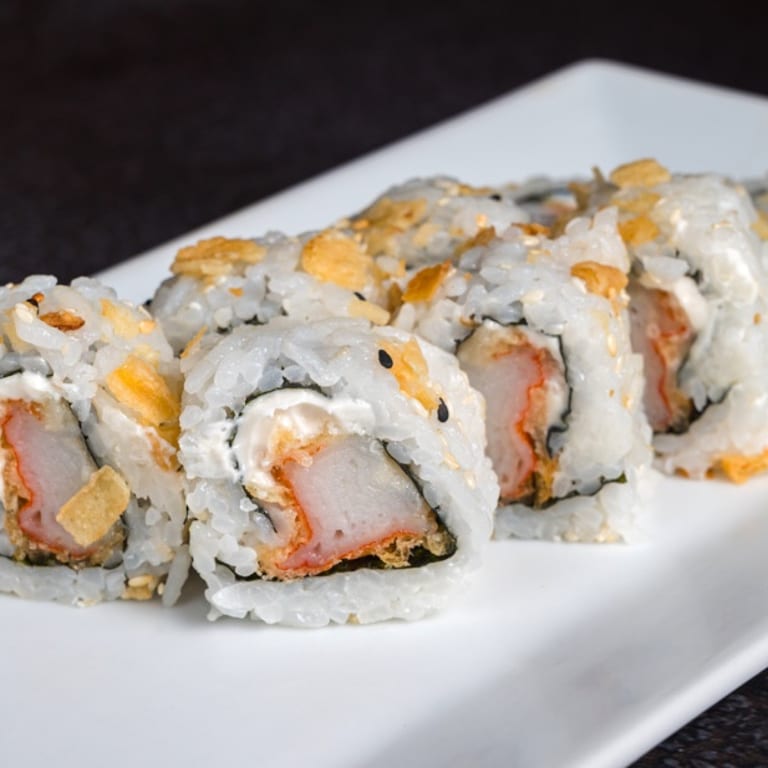 Spicy Tuna Roll: A Sushi Sensation