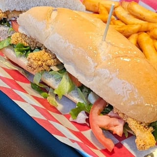 9" Catfish Po-Boy Basket