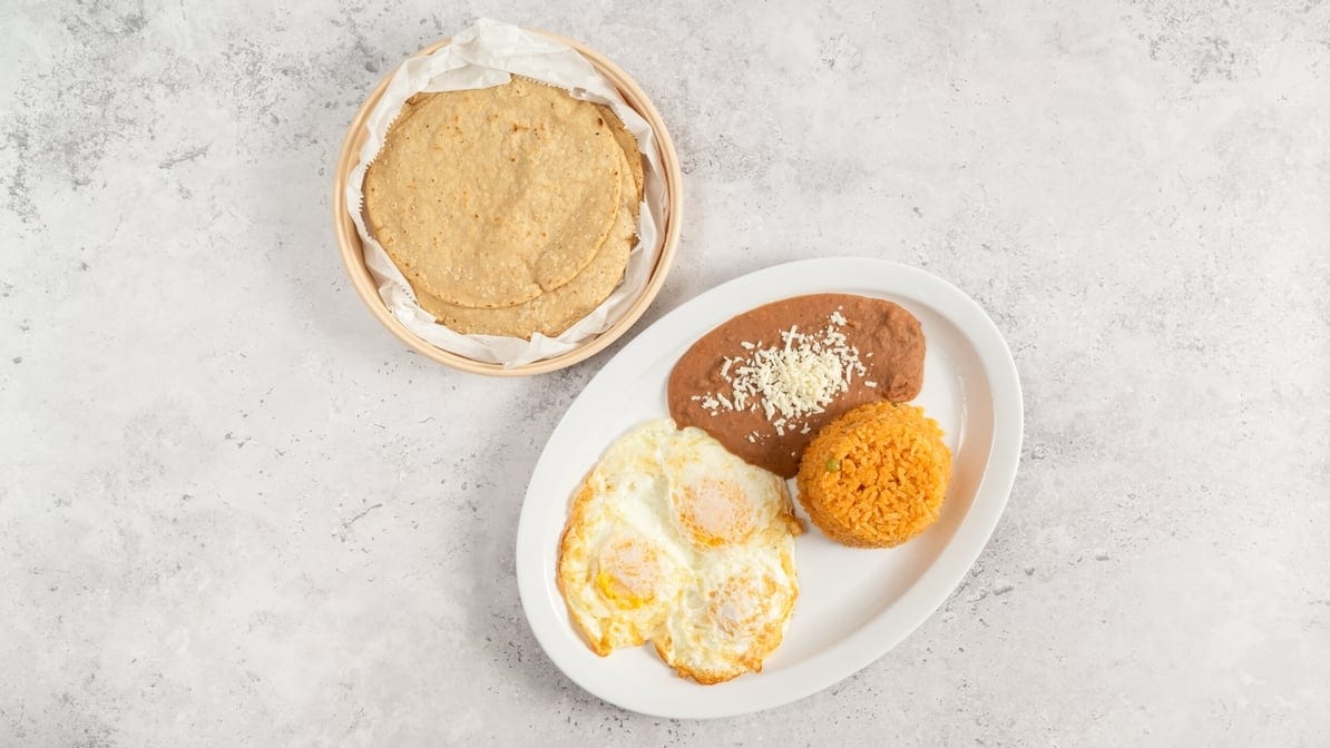 Huevos Revueltos / Scrambled Eggs.