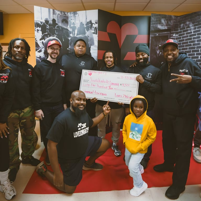 Noir Gives Back to the Community