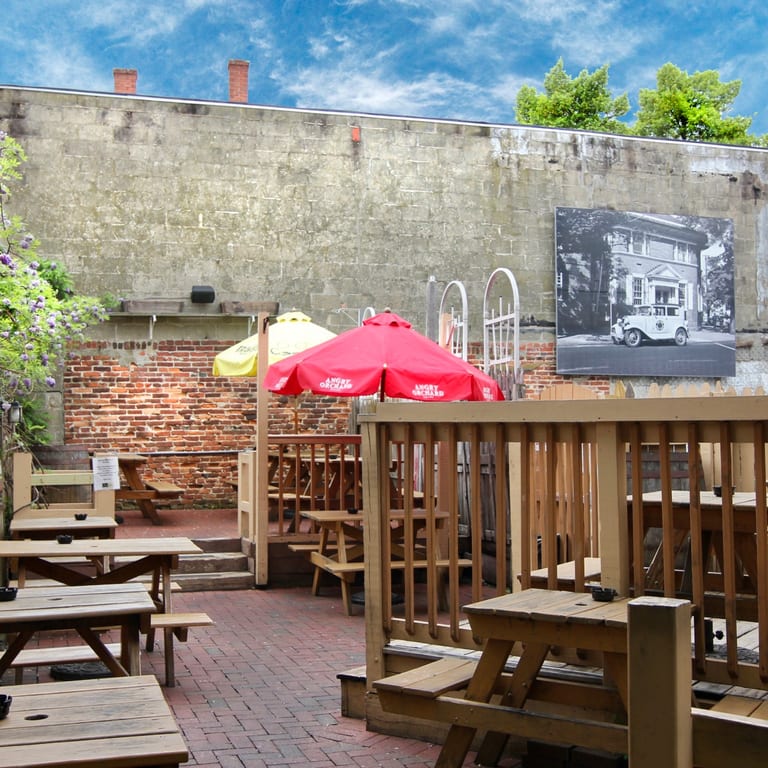 Annapolis/ West Street